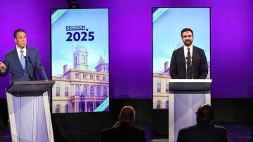 Μαμντάνι vs Κουόμο: Η Νέα Υόρκη ψηφίζει για το μέλλον της στη σκιά των απειλών Τραμπ για περικοπή πόρων