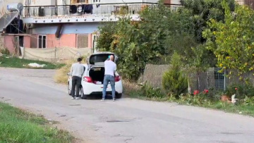 Χαλκίδα: Έρευνες στο σημείο της δολοφονίας του 23χρονου – Πώς έγινε το μαχαίρωμα για οπαδικές διαφορές
