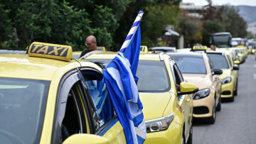 Χωρίς ταξί σήμερα και αύριο η Αττική λόγω της απεργίας του ΣΑΤΑ - Συνάντηση Κυρανάκη με την Ομοσπονδία 

