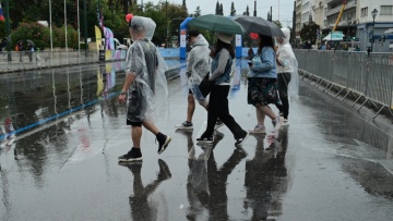 Καιρός: Νύχτα καταιγίδων στην Αττική - Πώς θα εξελιχθεί ο καιρός τις επόμενες ώρες