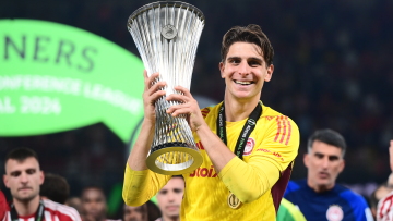 Ολυμπιακός: Έφτασε στις 100 συμμετοχές ο Τζολάκης 