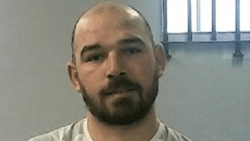 Κατάδικος στη Βρετανία που αφέθηκε κατά λάθος ελεύθερος παραδόθηκε τρεις μέρες μετά - Εκτεθειμένος ο υπουργός Δικαιοσύνης