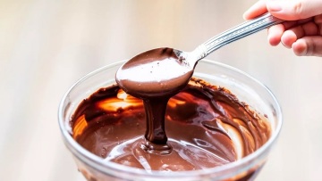 Πώς λιώνουμε την ION κουβερτούρα στον φούρνο μικροκυμάτων χωρίς να καεί
