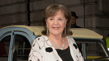 Πολίν Κόλινς: Πέθανε η πρωταγωνίστρια της ταινίας «Shirley Valentine», σε ηλικία 85 ετών