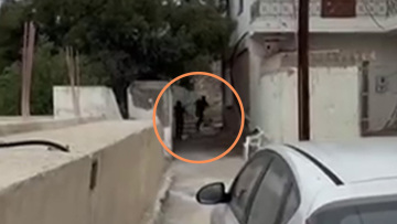 Ταυτοποιήθηκε και συνελήφθη και το δεύτερο άτομο που εμφανίζεται με τον γαμπρό του Καργάκη στο βίντεο με το καλάσνικοφ