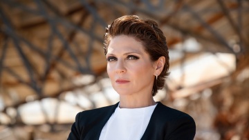 Έλλη Στάη και Παύλος Τσίμας στον πρώτο τους θεατρικό ρόλο σε σκηνοθεσία Ταμίλλα Κουλίεβα