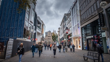 Γερμανία: Ο ένας στους δύο πολίτες νιώθει ανασφαλής σε δημόσιους χώρους – Σημαντικότερο πρόβλημα η μετανάστευση