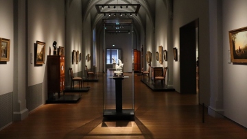 Λούβρο: Ριζικό εκσυγχρονισμό υπόσχεται η πρόεδρος του μουσείου μετά τη ληστεία που ανέδειξε τα κενά ασφαλείας