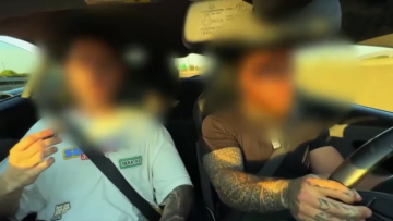 Αστυνομικός λέει «πάτα το» σε οδηγό McLaren και εκείνος φεύγει με μεγάλη ταχύτητα - Δείτε βίντεο