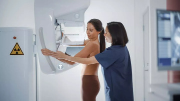 Αυτές οι εξετάσεις αποτελούν το ισχυρότερο όπλο κατά του καρκίνου – Οι συστάσεις των ειδικών