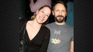 Κόρα Καρβούνη για την προσωπική της ζωή: Δεν άλλαξε κάτι ο γάμος, αισθανόμουν ανέκαθεν δεσμευμένη με αυτόν τον άνθρωπο