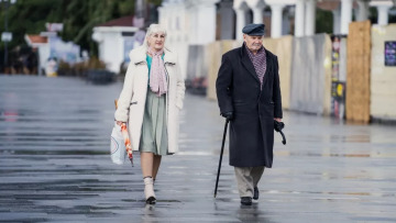 Αιωνόβιοι: Ποια χώρα μας δίνει τα καλύτερα μαθήματα μακροζωίας