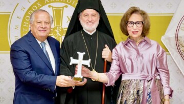 Βραβεία αριστείας σε εξέχοντες ομογενείς από τον Αρχιεπίσκοπο Αμερικής Ελπιδοφόρο