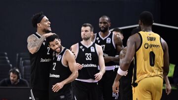 Ο ΠΑΟΚ πέρασε κι από την έδρα της ΑΕΚ επικρατώντας 78-76 με ήρωα τον Μπράουν - Δείτε βίντεο