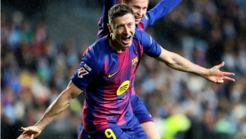 La Liga: Η Μπαρτσελόνα εκμεταλλεύτηκε τη γκέλα της Ρεάλ με χατ τρικ Λεβαντόφσκι, 4-2 τη Θέλτα - Δείτε τα γκολ