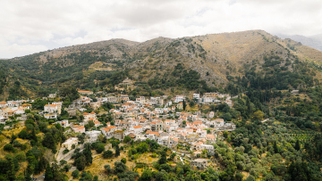 Road trip στο Δυτικό Ρέθυμνο: Από την Αργυρούπολη ως τις παραλίες του Ροδάκινου