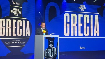 Στουρνάρας στην Corriere della Serra: Πλεονάσματα και μεταρρυθμίσεις - Έτσι οδηγηθήκαμε στην οικονομική εξυγίανση της Ελλάδας