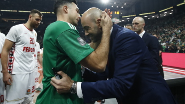 O Σλούκας ξεπέρασε τον Σπανούλη κι έγινε ο Έλληνας με τα περισσότερα εύστοχα τρίποντα στη Euroleague - Βίντεο
