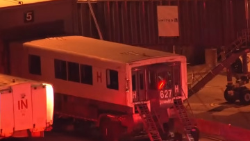 Λεωφορείο που μετέφερε επιβάτες προσέκρουσε σε αποβάθρα στο αεροδρόμιο Ντάλες της Ουάσινγκτον - 18 τραυματίες, δείτε βίντεο