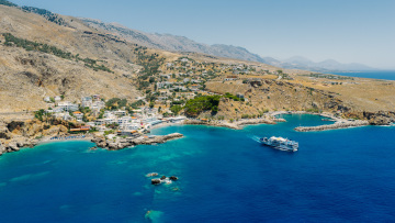 Σφακιά & Αράδαινα: Μια διαδρομή στην άγρια καρδιά της Κρήτης
