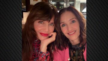 Έλενα Κρίστενσεν: Η φωτογραφία με τη μητέρα της από τα παιδικά της χρόνια