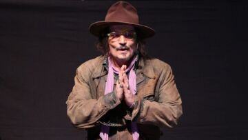 Ο Τζόνι Ντεπ ανακηρύχθηκε «διακεκριμένος επισκέπτης» στη Λα Πλάτα και παρέλαβε το «κλειδί της πόλης»