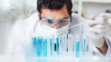 Η εταιρία που πρωταγωνιστεί στην ελληνική φαρμακοβιομηχανία – Η συμβολή της στην εθνική οικονομία
