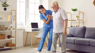 Εγκεφαλικό επεισόδιο: Δύο κρίσιμα βήματα που σώζουν ζωές – Τι πρέπει να γίνει στο νοσοκομείο
