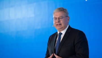 HELLENiQ Energy: Κερδοφορία–ρεκόρ και EBITDA άνω του 1 δισ. και για το 2025