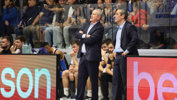 Απογοητευμένος ο Ζούρος μετά τη νέα ήττα του Πανιωνίου: Προφανώς οι παίκτες μας δεν θέλουν να παίξουν μπάσκετ - Βίντεο 