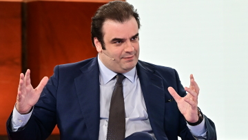 Πιερρακάκης στο LSE: Η Ελλάδα μπορεί να γίνει μια ιστορία αναγέννησης 