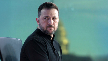 Εντοπίστηκαν drone κοντά στο αεροσκάφος που μετέφερε τον Ζελένσκι στο Δουβλίνο
