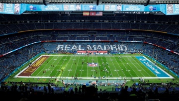 Το εντυπωσιακό timelapse βίντεο της «μεταμόρφωσης» του Σαντιάγο Μπερναμπέου σε γήπεδο NFL
