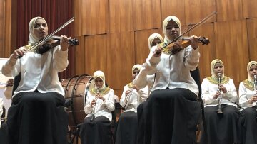 Ορχήστρα Al Nour Wal Amal: Οι Αιγύπτιες μουσικοί που παίζουν με τα μάτια της ψυχής δίνουν συναυλία στην Αθήνα - Βίντεο 