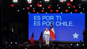 Η κομμουνίστρια Χάρα κι ο υπερσυντηρητικός Καστ οδεύουν να αναμετρηθούν στον 2ο γύρο των εκλογών στη Χιλή 