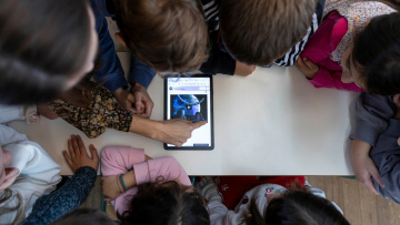 Νέα εποχή συνδεσιμότητας με γρήγορες ταχύτητες σε όλα τα δυσπρόσιτα σχολεία της Ελλάδας από την COSMOTE TELEKOM