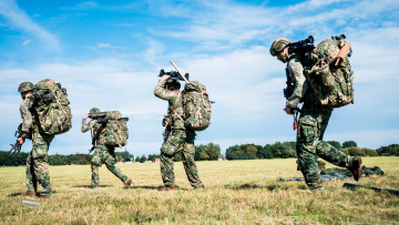 «Η Ευρώπη ίσως έζησε το τελευταίο ειρηνικό καλοκαίρι» προειδοποίησε ο Γερμανός υπουργός Άμυνας - Η αντίδραση της Μόσχας