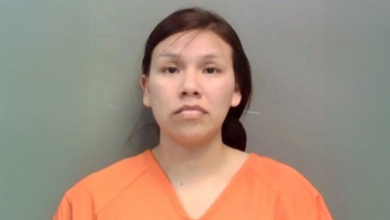 Έστελνε γυμνές φωτογραφίες και χυδαία μηνύματα σε 12χρονο - Συνελήφθη παράνομη μετανάστρια στις ΗΠΑ