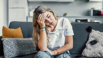 7 «αθώα» συμπτώματα που ίσως προμηνύουν όγκο στον εγκέφαλο – Δύο ειδικοί εξηγούν
