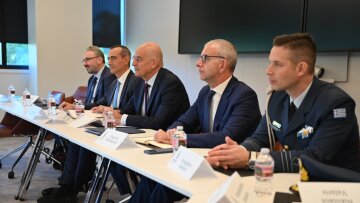 Οι προκλήσεις ασφαλείας σε ΕΕ και Ανατολική Μεσόγειο στην επίσκεψη του Δένδια στο Στάνφορντ