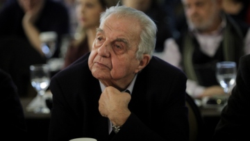 Αλέκος Φλαμπουράρης: Το ιατρικό ανακοινωθέν του ΙΑΣΩ για τον θάνατό του 