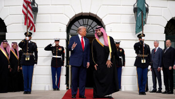 Ο Ντόναλντ Τραμπ υποδέχθηκε τον Μπιν Σαλμάν στον Λευκό Οίκο: Στο επίκεντρο F-35, τεχνολογία, πυρηνική ενέργεια
