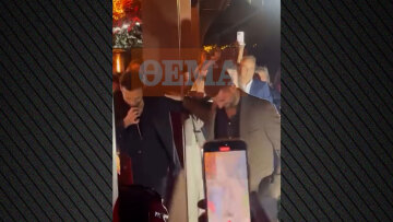 Το χασαποσέρβικο του Νόβακ Τζόκοβιτς με τον Κωνσταντίνο Αργυρό - Δείτε βίντεο