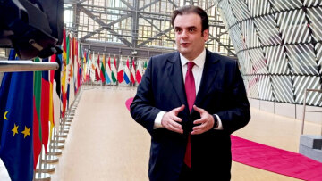 Ο Πιερρακάκης ένας από τους βασικούς διεκδικητές για την προεδρία του Eurogroup