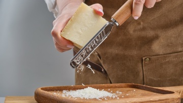 Τρίφτης: Ο πιο απλός τρόπος για να τον καθαρίσουμε