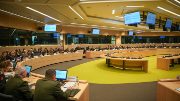 Συνεδρίασε η Στρατιωτική Επιτροπή της ΕΕ: Επί τάπητος η ευρωπαϊκή άμυνα και οι επιχειρησιακές δυνατότητες της Ένωσης