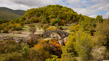 Ανεξερεύνητοι Τόποι: Το Γεφύρι του Γκρέτσι, το κρυμμένο «θαύμα» του Πωγωνίου
