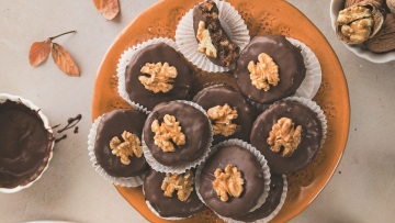 Καρυδάτα με σοκολάτα και πορτοκάλι