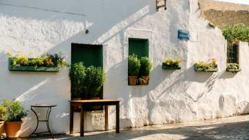 Μια διαδρομή στην ενδοχώρα του Ηρακλείου: Αρχαίοι μύθοι, αμπέλια και μινωικά μνημεία
