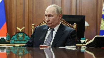 Το Κρεμλίνο «περιμένει απάντηση» από τις ΗΠΑ μετά τις συνομιλίες στη Μόσχα για την Ουκρανία